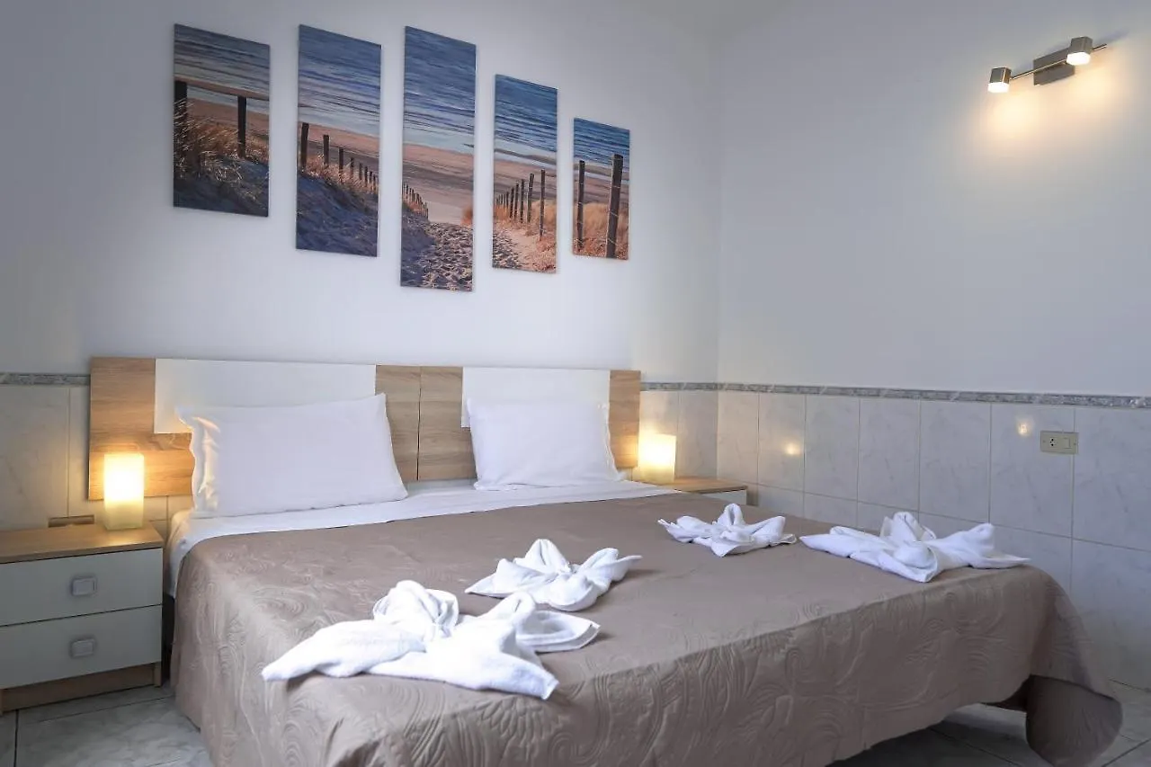 Semesterbostad Cozy Spacious Home With Pool And Strong Wi-Fi Chayofita, 6B Arona  Spanien