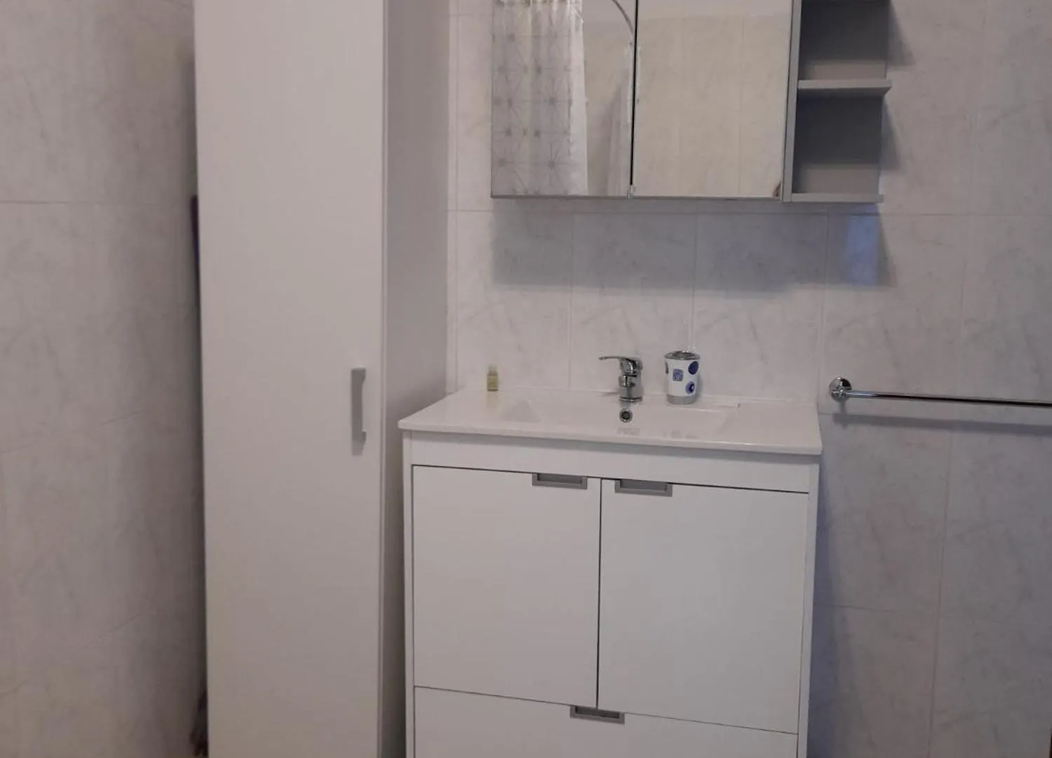 Cozy Spacious Home With Pool And Strong Wi-Fi Chayofita, 6B Arona  Semesterbostad
