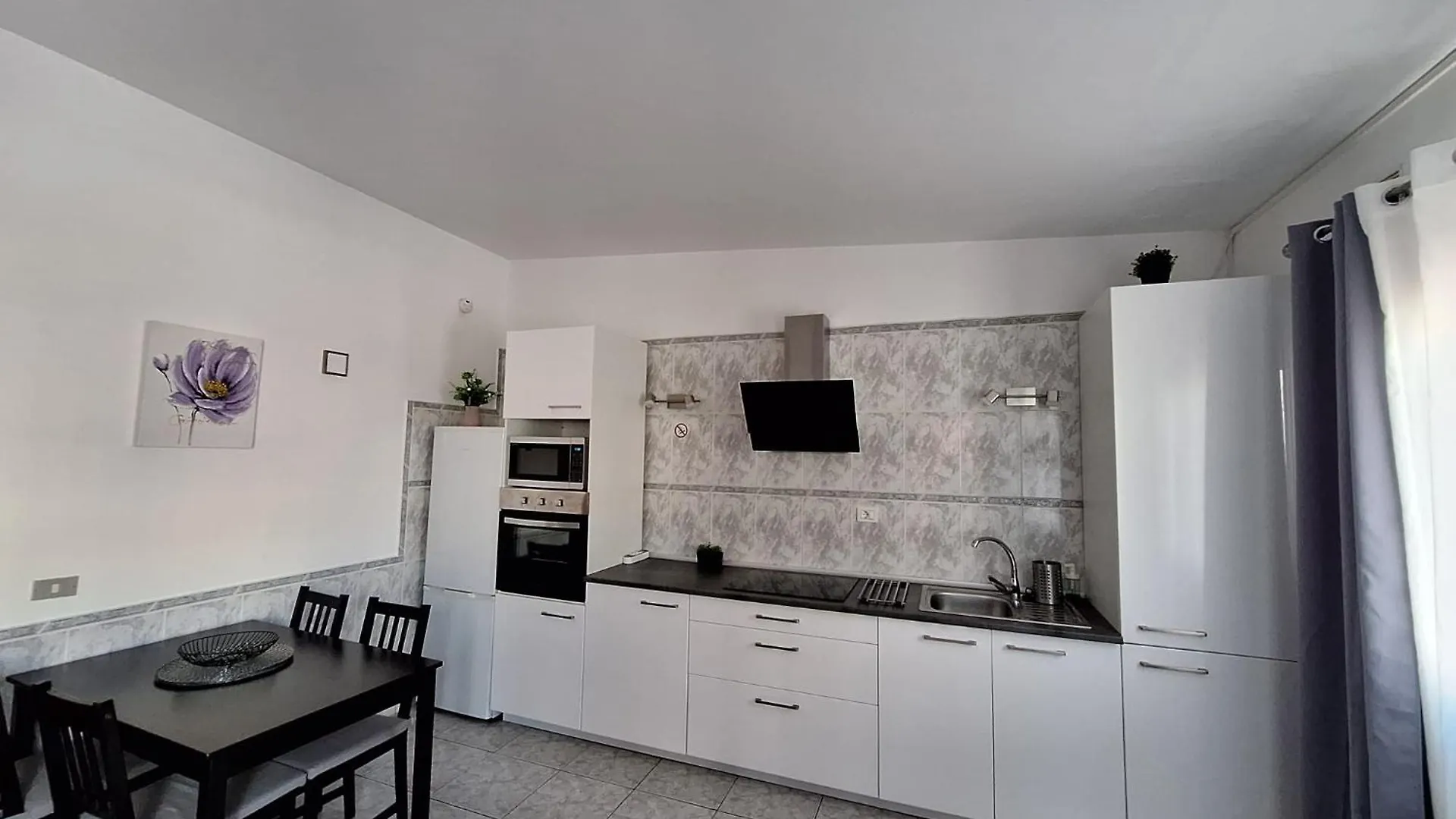 Cozy Spacious Home With Pool And Strong Wi-Fi Chayofita, 6B Arona  Arona (Tenerife)